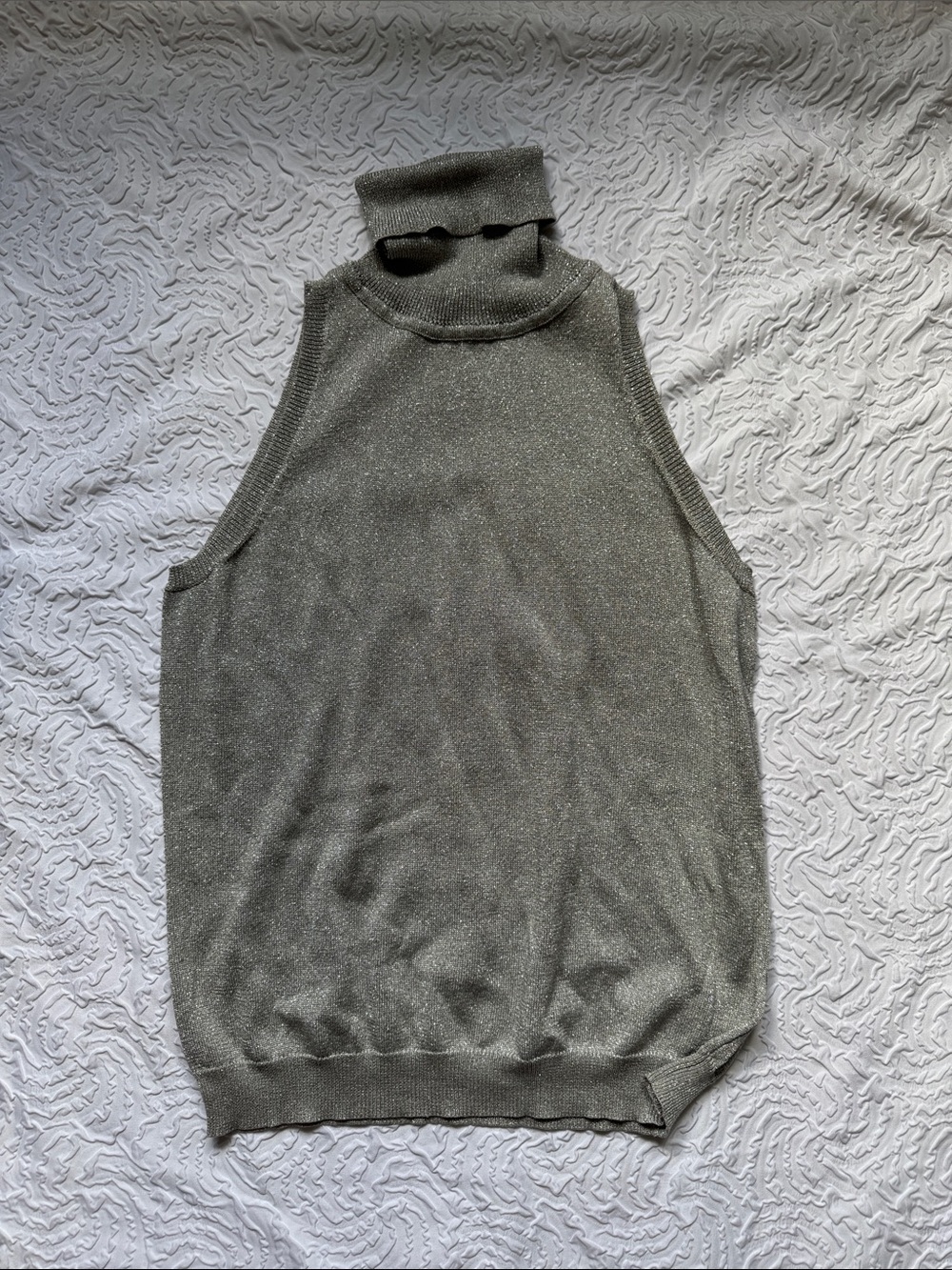 Lauren Ralph Lauren Woman's Sleeveless Turtleneck Sweater Vest in Silver